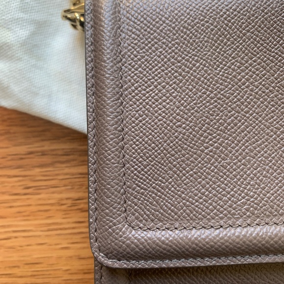 Ferragamo Vera Bow Crossbody in Saffiano - Picture 5 of 10